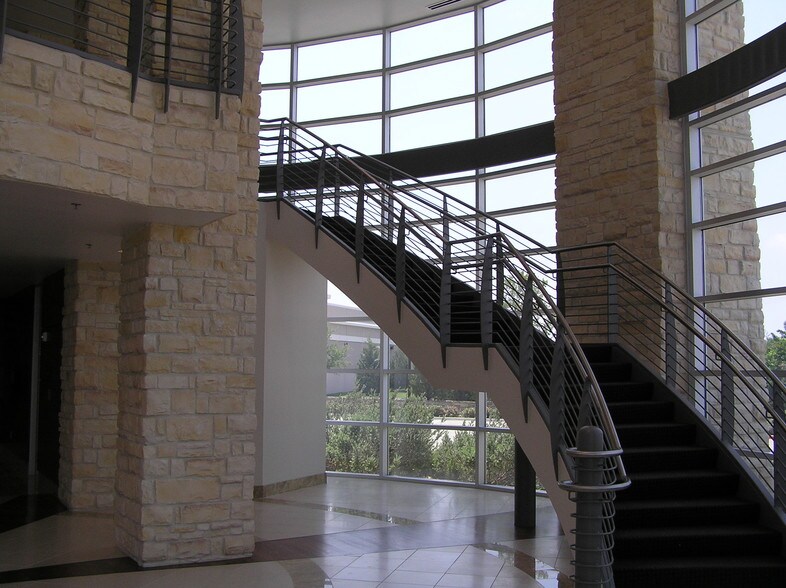 More Photos Of 610 Uptown Blvd, Cedar Hill Office For Sale