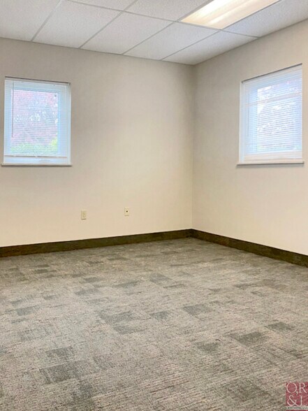 More Photos Of 851 Marshall Phelps Rd, Windsor Medical For Sale