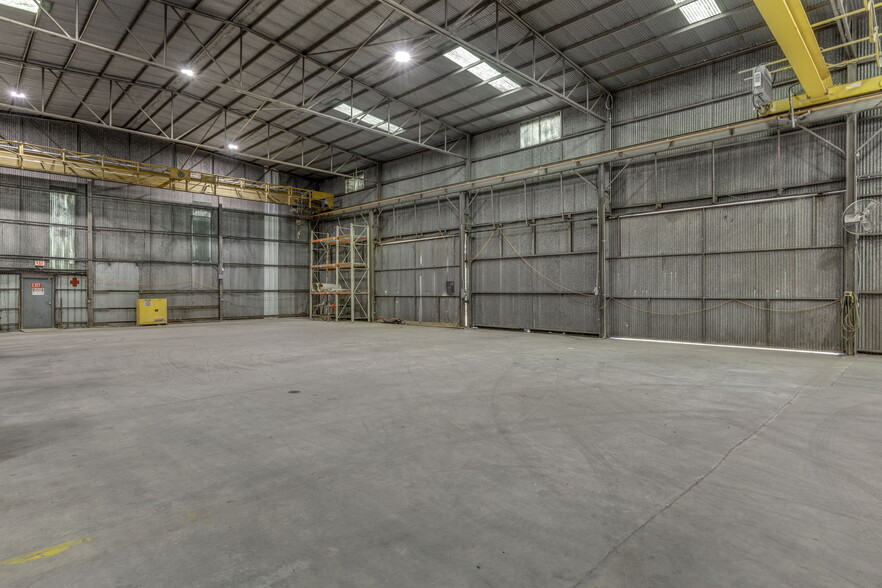 More Photos Of 200 Coe Rd, Anderson Warehouse For Lease