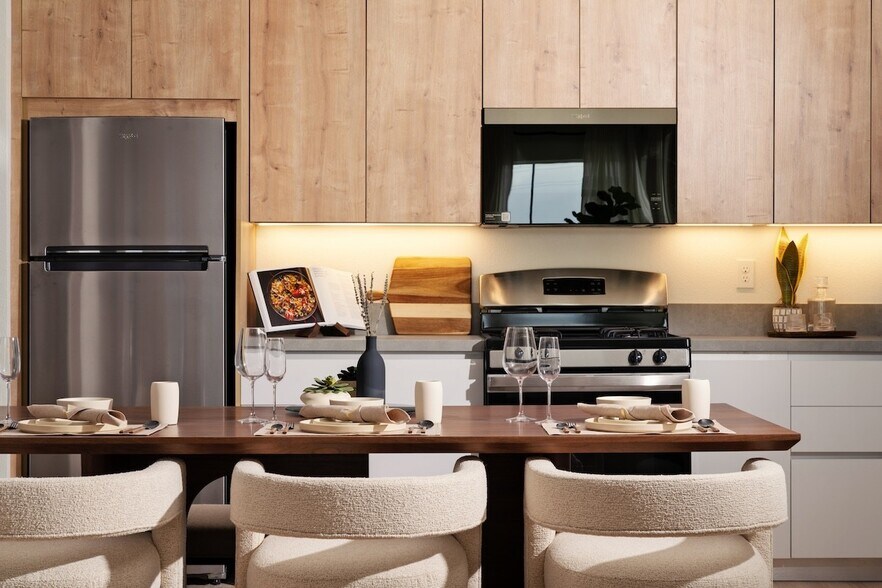 More Photos Of 5050 W Russell Rd, Las Vegas Apartments For Lease