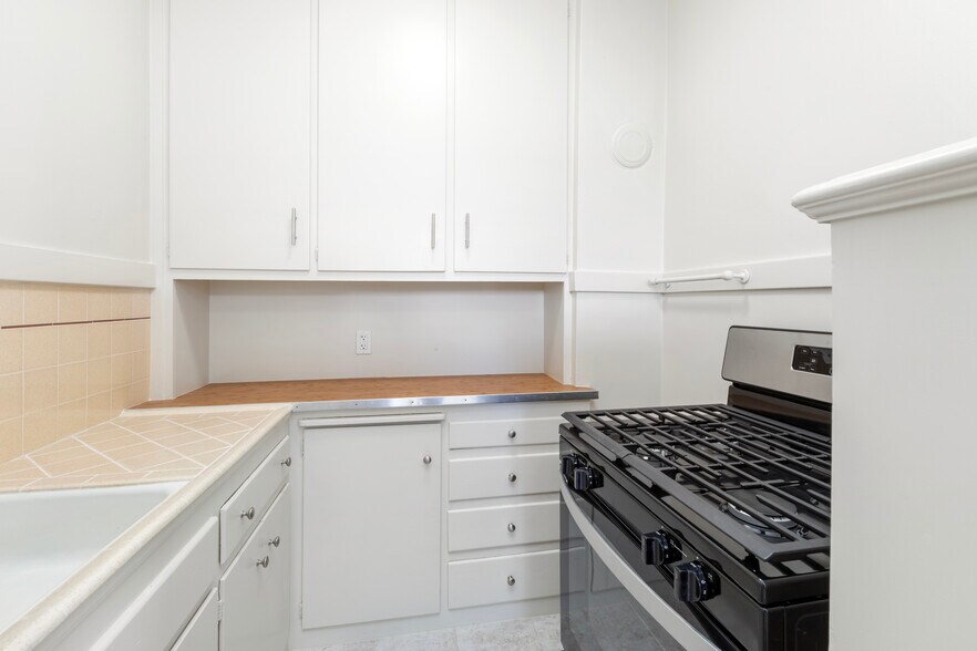 More Photos Of 630 Lake St, San Francisco Apartments For Sale