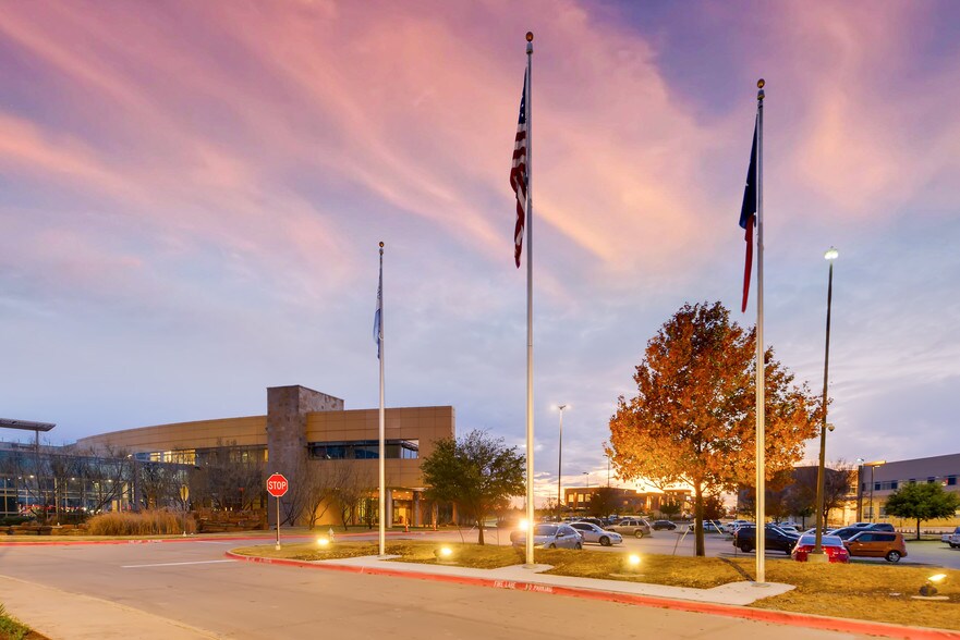 More Photos Of 10840 Texas Health Trl, Fort Worth Medical For Lease
