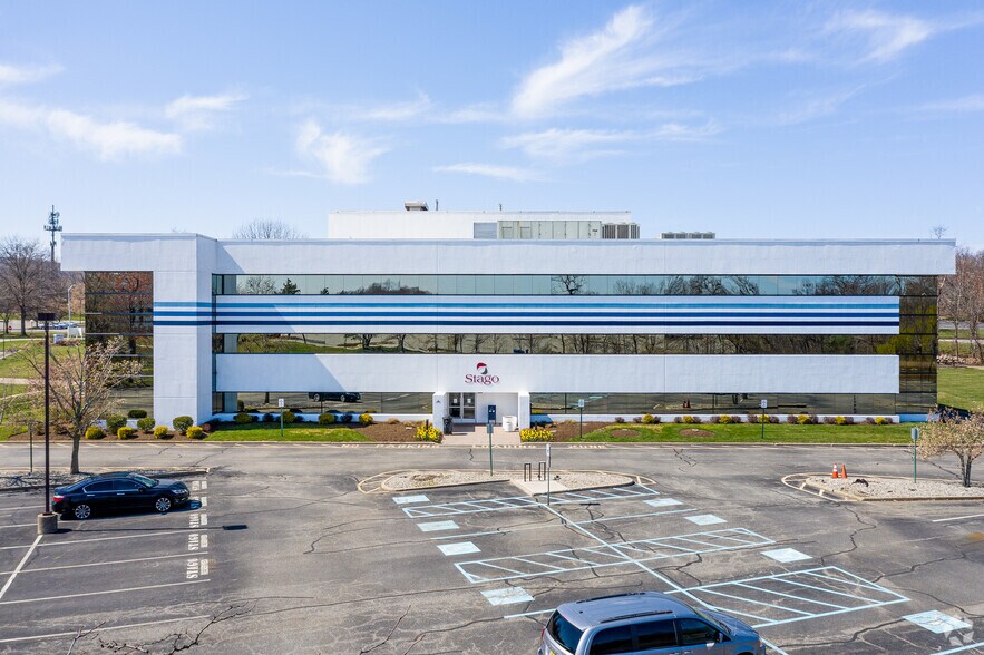 More Photos Of 4 Century Dr, Parsippany Unknown For Lease
