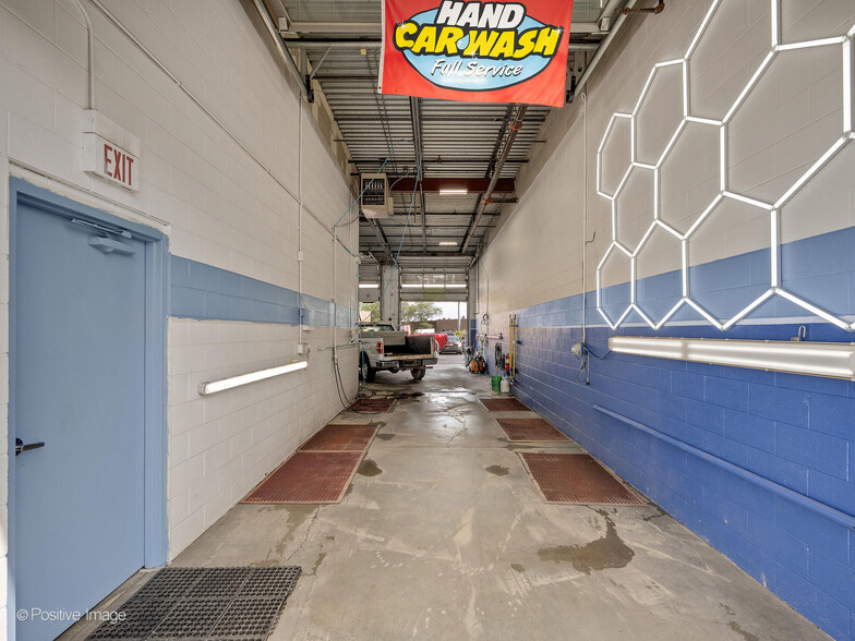 More Photos Of 524-530 W Grand Ave, Elmhurst Auto Repair For Sale