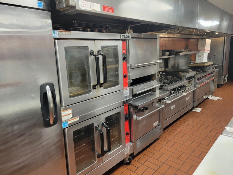 More Photos Of 2911 S Main St, Rice Lake Restaurant For Sale