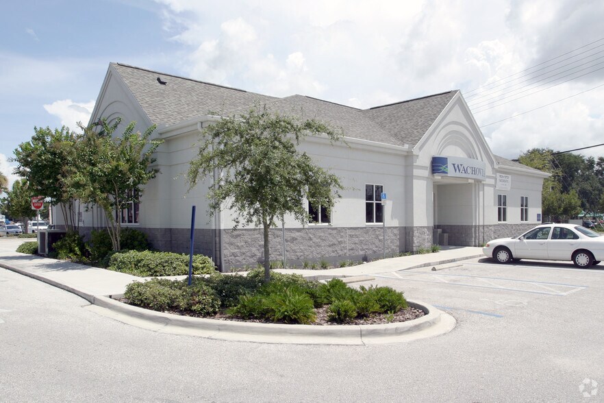 More Photos Of 246-900 E Lake Rd S, Palm Harbor General Retail For Lease