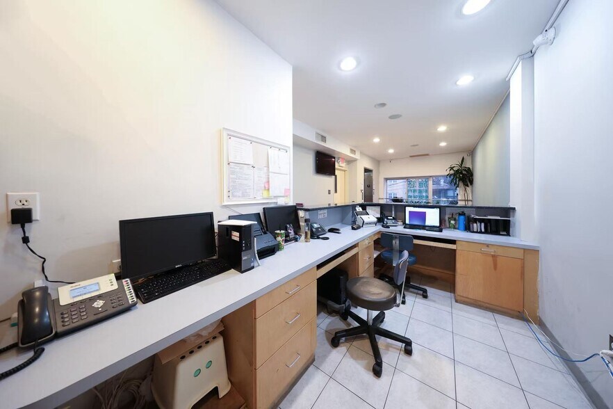 More Photos Of 829 57th St, Brooklyn Storefront Retail Office For Sale