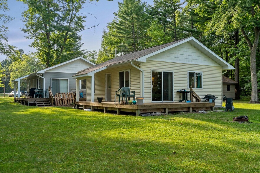 More Photos Of 3551 W Otsego Lake Dr, Gaylord Manufactured Housing Mobile Home Park For Sale