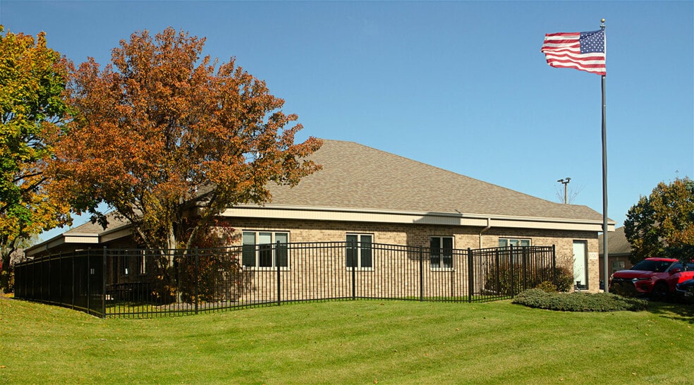 More Photos Of 5793 W Grande Market Dr, Appleton Unknown For Lease