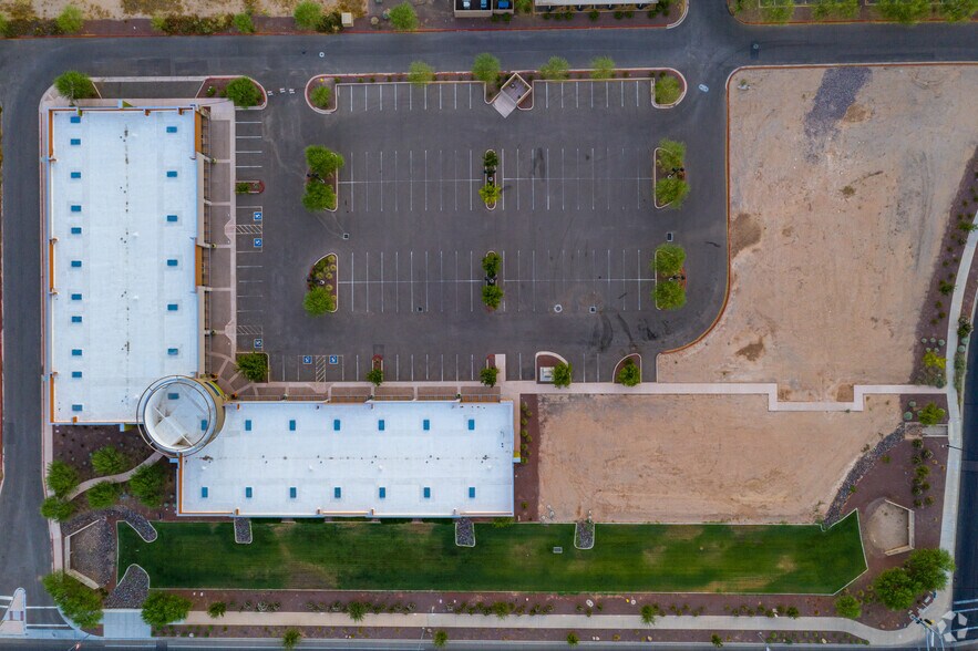 More Photos Of 15800 N Litchfield Rd, Surprise Medical For Sale