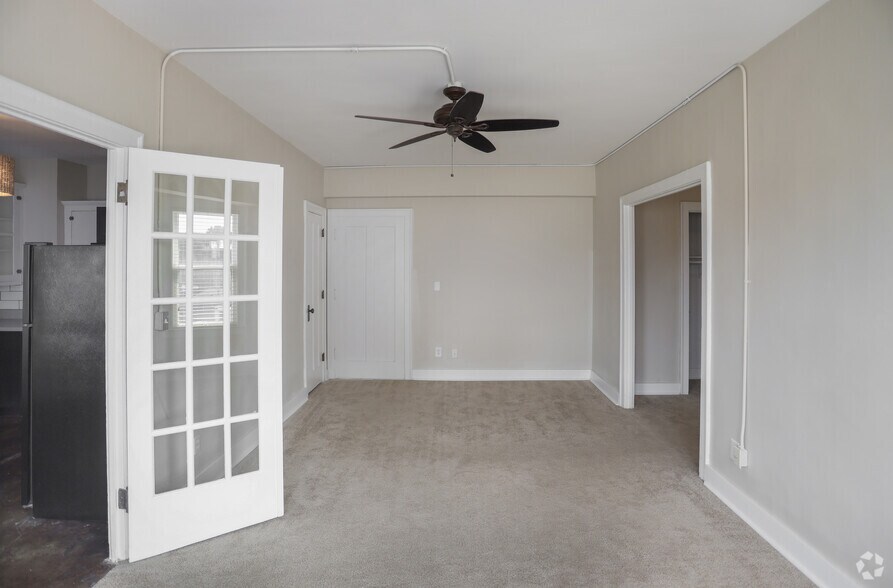 More Photos Of 111 E 16th St, Indianapolis Apartments For Lease