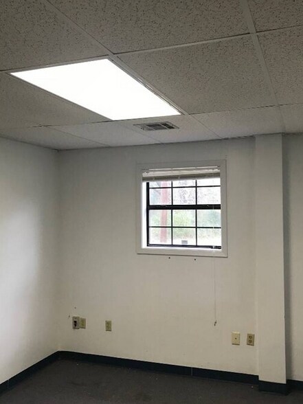 More Photos Of 1754-1774 Texas St, Natchitoches Office For Lease
