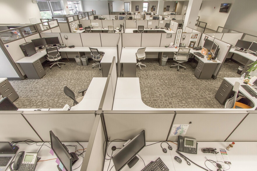 More Photos Of 10619 S Jordan Gtwy, South Jordan Office For Lease