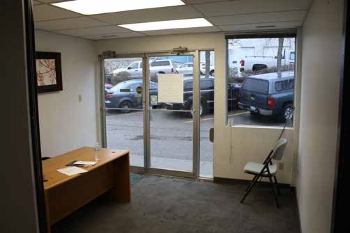 More Photos Of 6923 Farrell Rd SE, Calgary Showroom For Lease