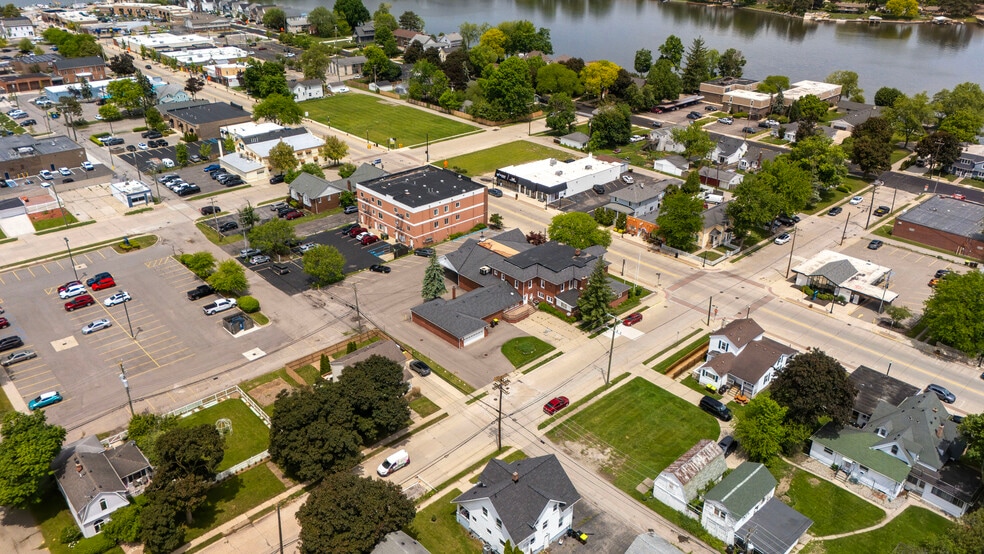 More Photos Of 209 N Main St, Belleville Medical For Sale