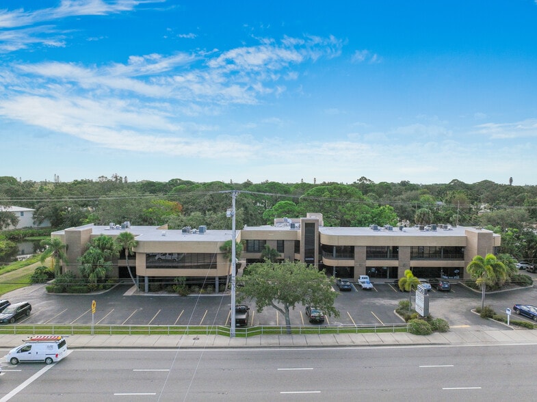 More Photos Of 2750 Stickney Point Rd, Sarasota Medical For Sale