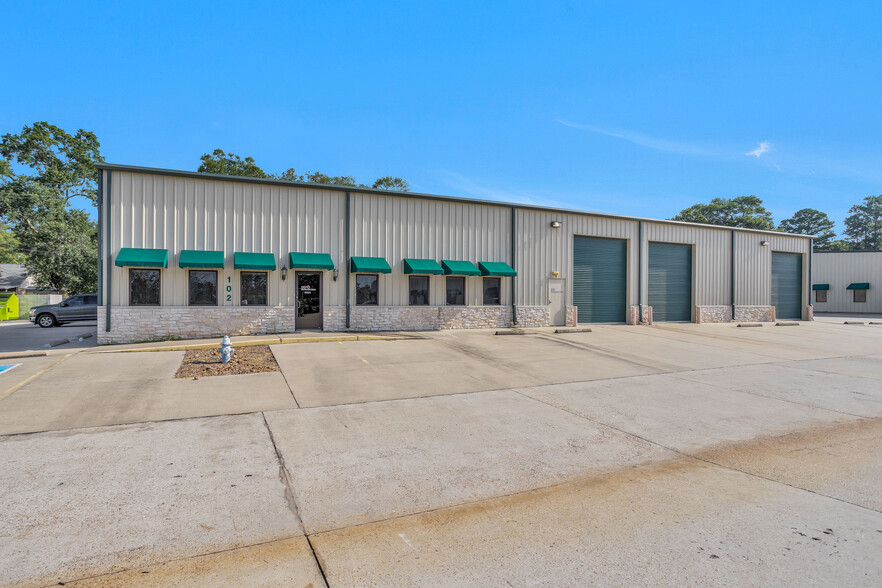 Primary Photo Of 2418 N Frazier, Conroe Warehouse For Lease