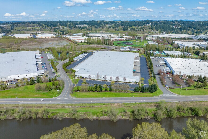 More Photos Of 1601 Industrial Park Way, Puyallup Warehouse For Lease