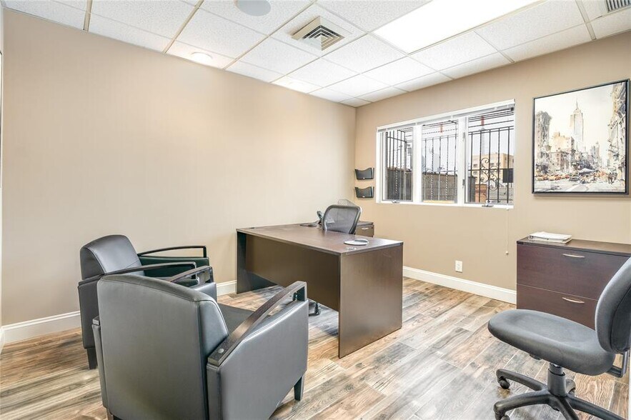 More Photos Of 37-14 13th St, Long Island City Warehouse For Sale