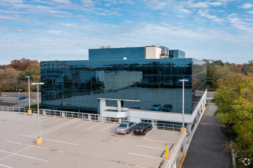 More Photos Of 615 Merrick Ave, Westbury Medical For Lease