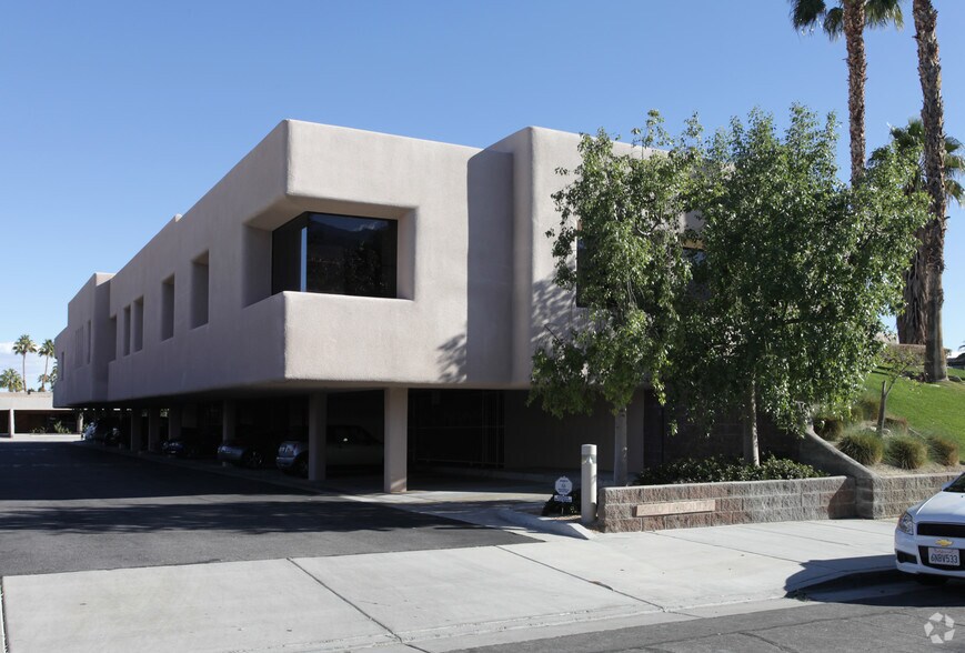 More Photos Of 1800 E Tahquitz Canyon Way, Palm Springs Office For Lease