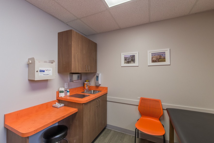 More Photos Of 2924 Main St, Buffalo Storefront Retail Office For Sale