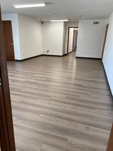 More Photos Of 6200 Melrose Ln, Oklahoma City Warehouse For Lease