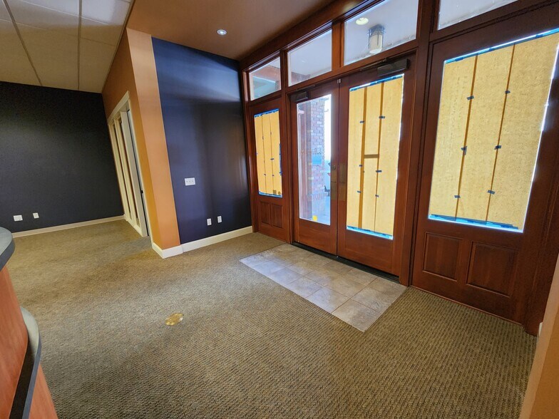 More Photos Of 180 Lithia Way, Ashland Office Residential For Sale