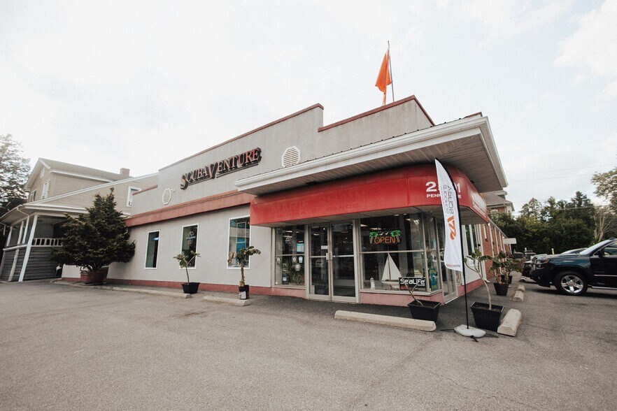 Primary Photo Of 2501 Penn Ave, West Lawn Storefront Retail Office For Sale