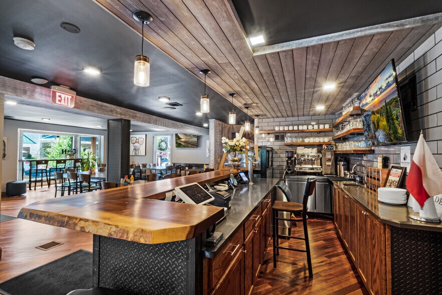 More Photos Of 269 Main St, Hackettstown Storefront Retail Office For Lease