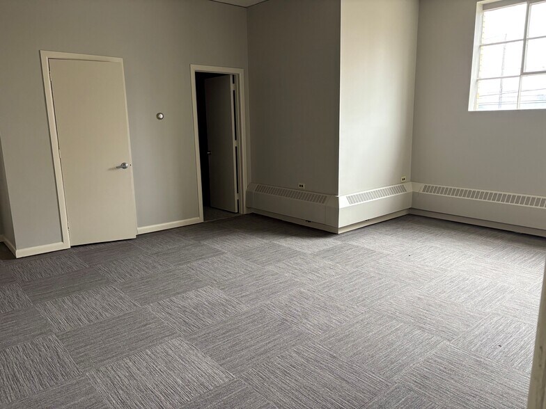 More Photos Of 950 Jennings St, Bethlehem Manufacturing For Lease