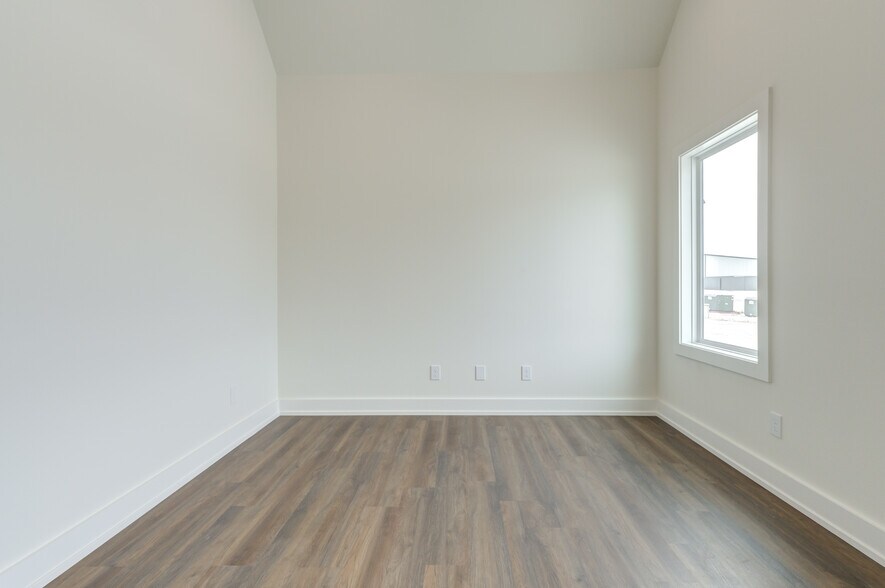 More Photos Of 8926 County Road 6820, Lubbock Warehouse For Sale