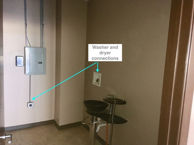 More Photos Of 1535 Spring Cypress Rd, Spring Storefront For Lease