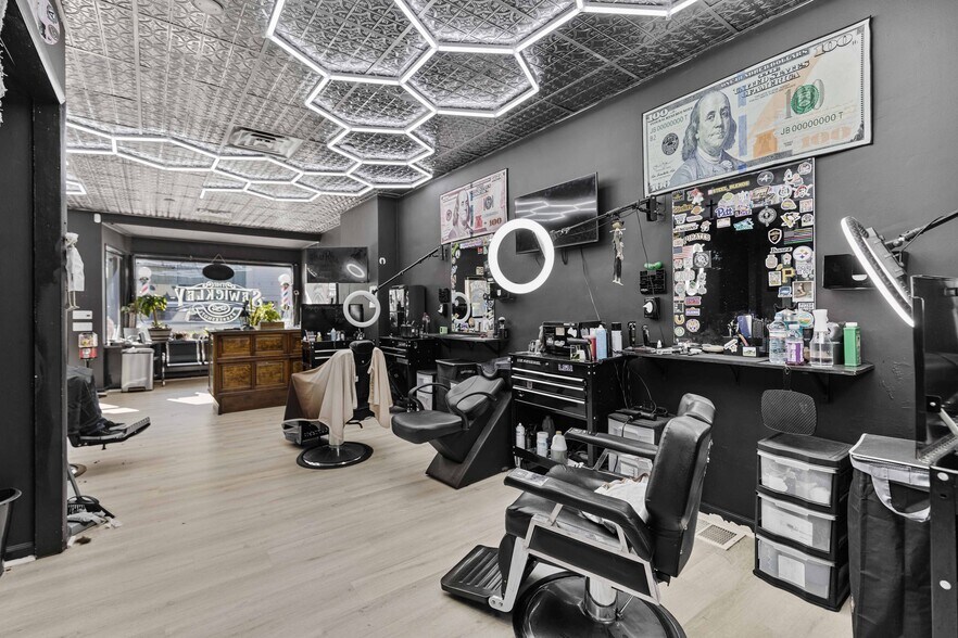 More Photos Of 439-441 Beaver St, Sewickley Storefront Retail Office For Sale