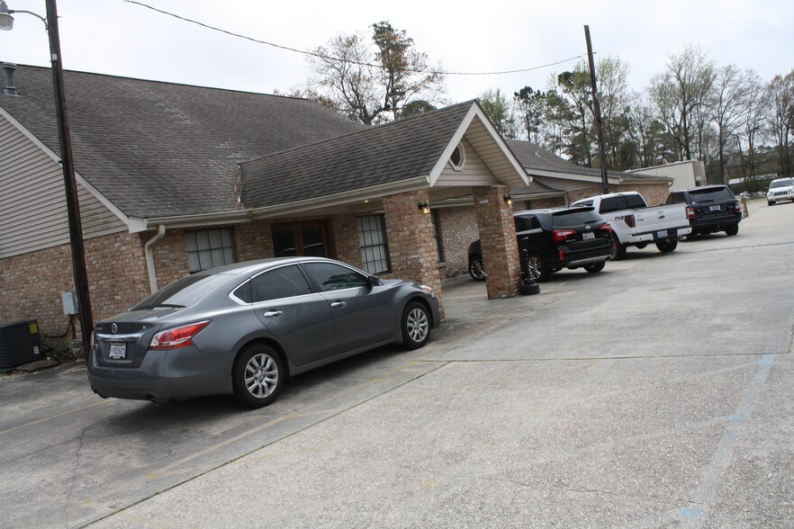 More Photos Of 894 Robert Blvd, Slidell Medical For Lease
