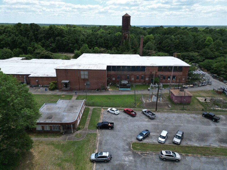 Primary Photo Of 504 North St, Crawford Warehouse For Sale