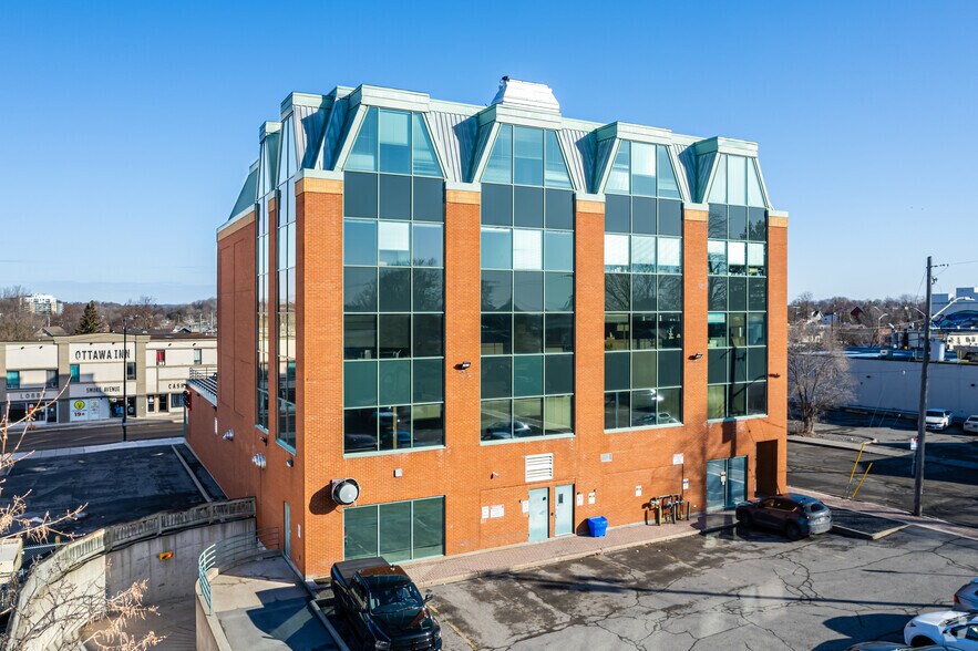 More Photos Of 214 Montreal Rd, Ottawa Office For Lease