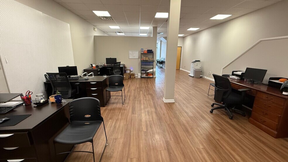 More Photos Of 480 Memorial Pky, Phillipsburg Flex For Lease
