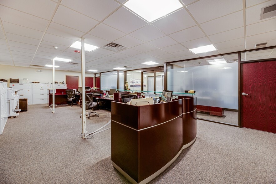 More Photos Of 9325 Gulfstream Rd, Frankfort Warehouse For Sale