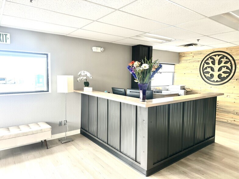 More Photos Of 1450 Valley St, Colorado Springs Warehouse For Lease