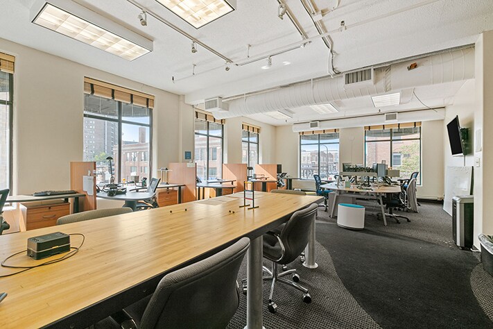 More Photos Of 1112-1128 Harmon Pl, Minneapolis Office For Sale