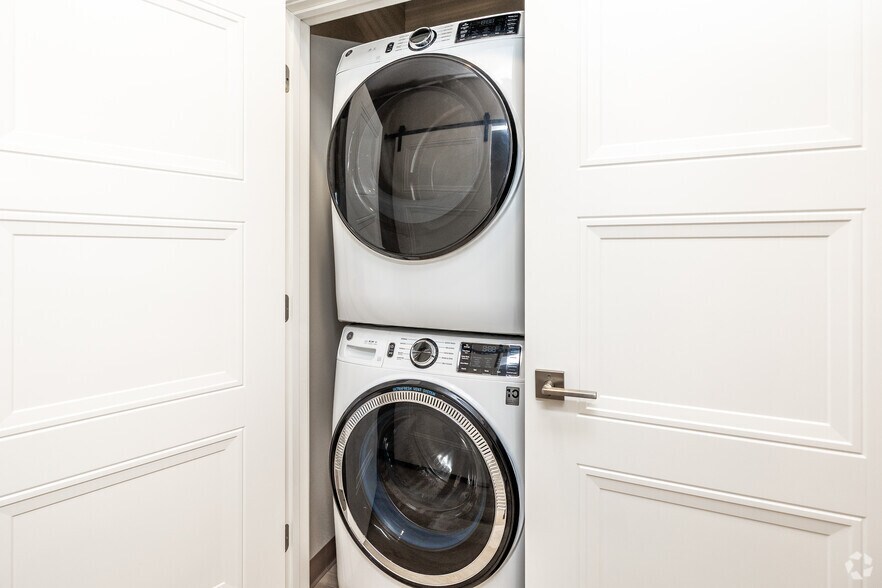 More Photos Of 1163 Baltic Ave, Tiffin Apartments For Lease