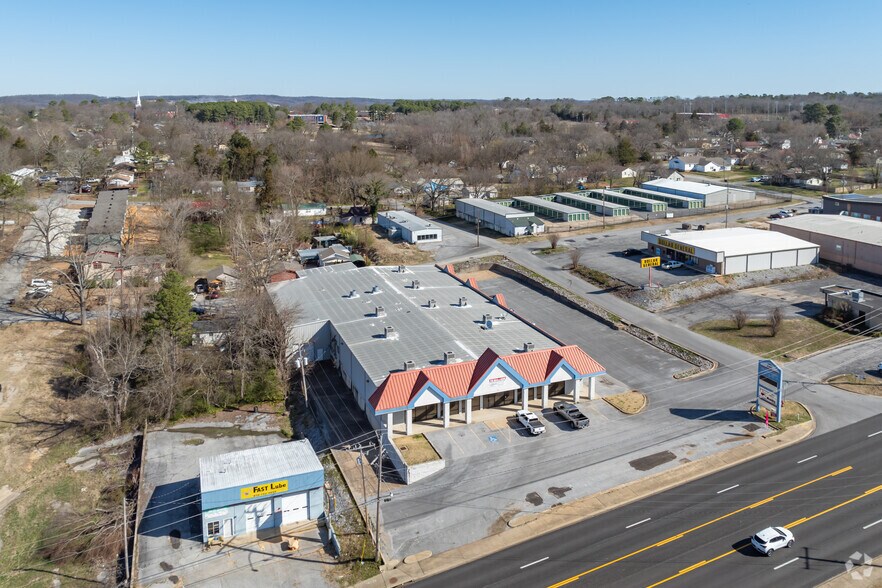 More Photos Of 2395 Harrison St, Batesville Department Store For Sale