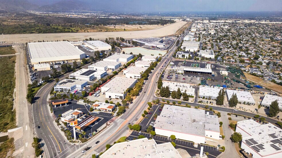 More Photos Of 13875 Live Oak Ave, Irwindale Warehouse For Sale