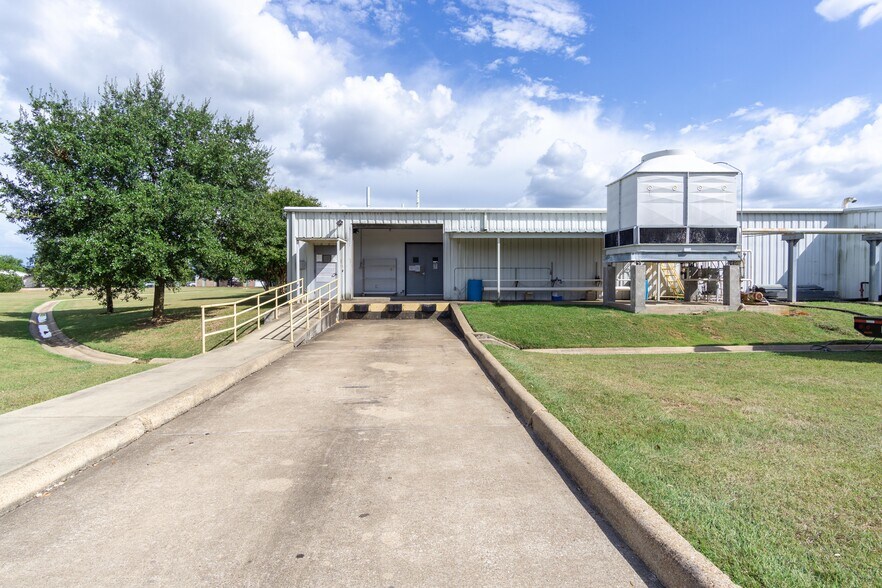 More Photos Of 151 Graham Rd, College Station Research And Development For Lease