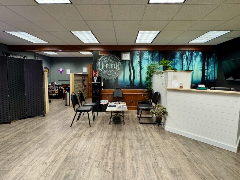 More Photos Of 122 Vine St, Fergus Falls Office For Sale