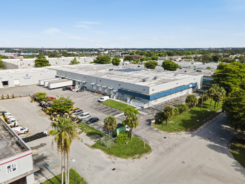 Primary Photo Of 16542 NW 54th Ave, Opa Locka Warehouse For Lease