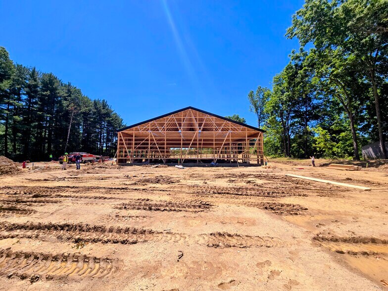 More Photos Of 2570 Medina Rd, Medina Flex For Lease