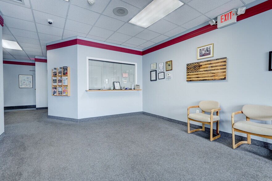 More Photos Of 40 Rutter St, Rochester Office For Sale
