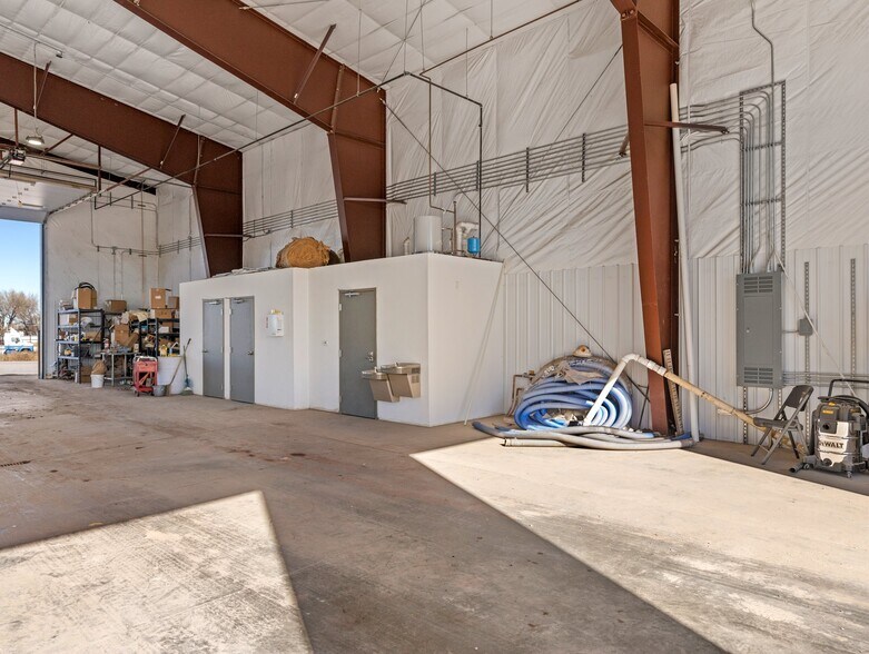 More Photos Of 20 Monarch Ln, Pueblo Industrial For Sale